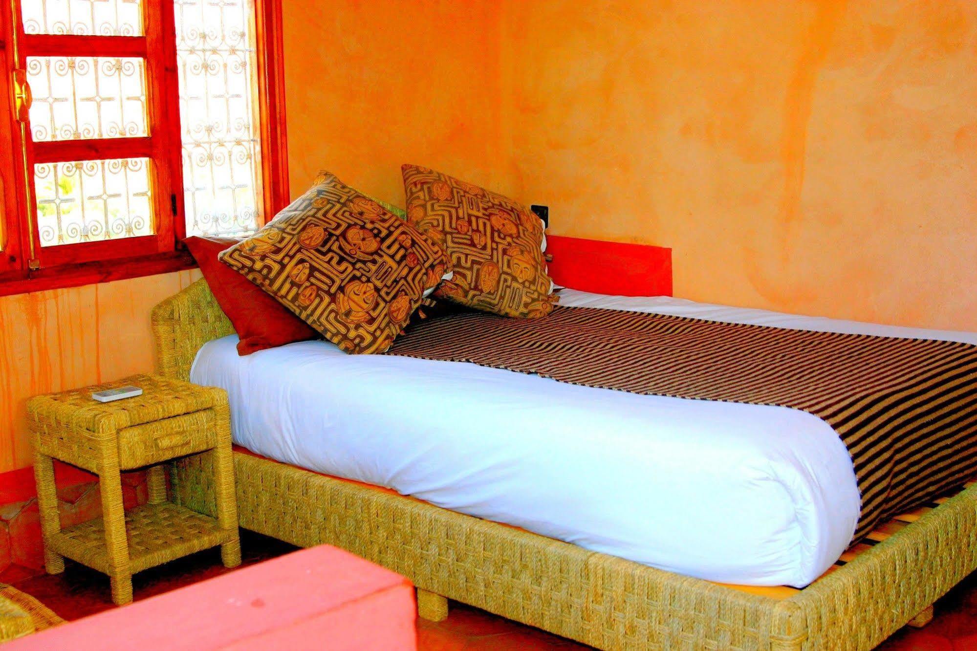 Kasbah Isfoula And Spa Ait Benhaddou Exteriör bild